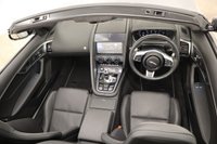 USED 2022 72 JAGUAR F-TYPE 5.0 R-DYNAMIC BLACK 2d 444 BHP ABSOLUTELY BEAUTIFUL CAR WITH GREAT FEATURES.