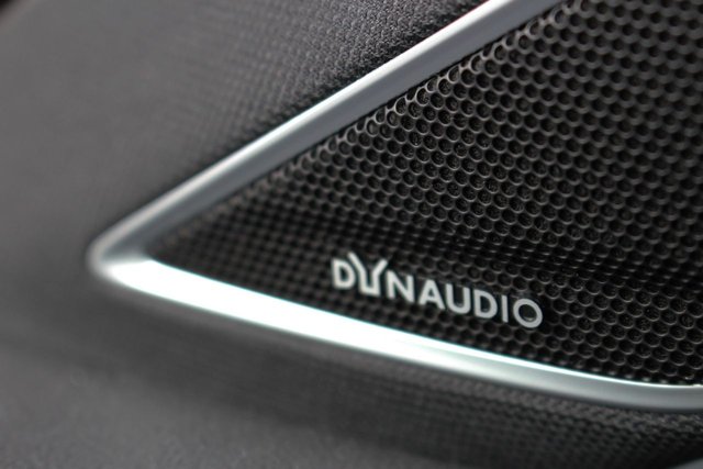 2017 VOLKSWAGEN GOLF 2.0 R DSG 5d 298 BHP - Photo 2