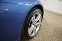 USED 2015 15 BMW 3 SERIES 2.0 320I XDRIVE M SPORT 4d 181 BHP IN STUNNING ESTORIL BLUE WITH DIGITAL BMW SERVICE RECORD AND FITTED WITH GREAT FACTORY OPTIONS