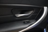 USED 2015 15 BMW 3 SERIES 2.0 320I XDRIVE M SPORT 4d 181 BHP IN STUNNING ESTORIL BLUE WITH DIGITAL BMW SERVICE RECORD AND FITTED WITH GREAT FACTORY OPTIONS
