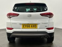 USED 2016 66 HYUNDAI TUCSON 2.0 CRDI PREMIUM 5d 134 BHP High Specification 2.0 CRDI PREMIUM, Full Leather Interior, Diamond Cut Alloy Wheels, Striking Polar White