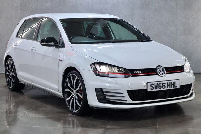2016 66 Volkswagen Golf 2.0 GTI DSG 5d 218 BHP