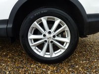 USED 2015 15 NISSAN QASHQAI 1.2 ACENTA DIG-T XTRONIC 5d 113 BHP www.suffolkcarcentre.co.uk - Located at Reydon