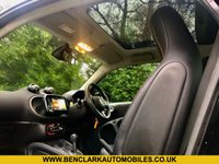 USED 2017 17 SMART FORTWO 0.9 PRIME PREMIUM T 2d AUTO 90 BHP APPLE PLAY//REAR PARK SENSORS // MERC UK + 1 LADY OWNER//PANORAMIC GLASS ROOF WITH BLIND//BLACK LEATHER//AIRCON//BLUETOOTH//DAB AUTO 90 BHP  //REAR PARK SENSORS // MERC UK + 1 LADY OWNER//PANORAMIC GLASS ROOF WITH BLIND//BLACK LEATHER//AIRCON//BLUETOOTH//DAB