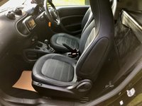 USED 2017 17 SMART FORTWO 0.9 PRIME PREMIUM T 2d AUTO 90 BHP APPLE PLAY//REAR PARK SENSORS // MERC UK + 1 LADY OWNER//PANORAMIC GLASS ROOF WITH BLIND//BLACK LEATHER//AIRCON//BLUETOOTH//DAB AUTO 90 BHP  //REAR PARK SENSORS // MERC UK + 1 LADY OWNER//PANORAMIC GLASS ROOF WITH BLIND//BLACK LEATHER//AIRCON//BLUETOOTH//DAB