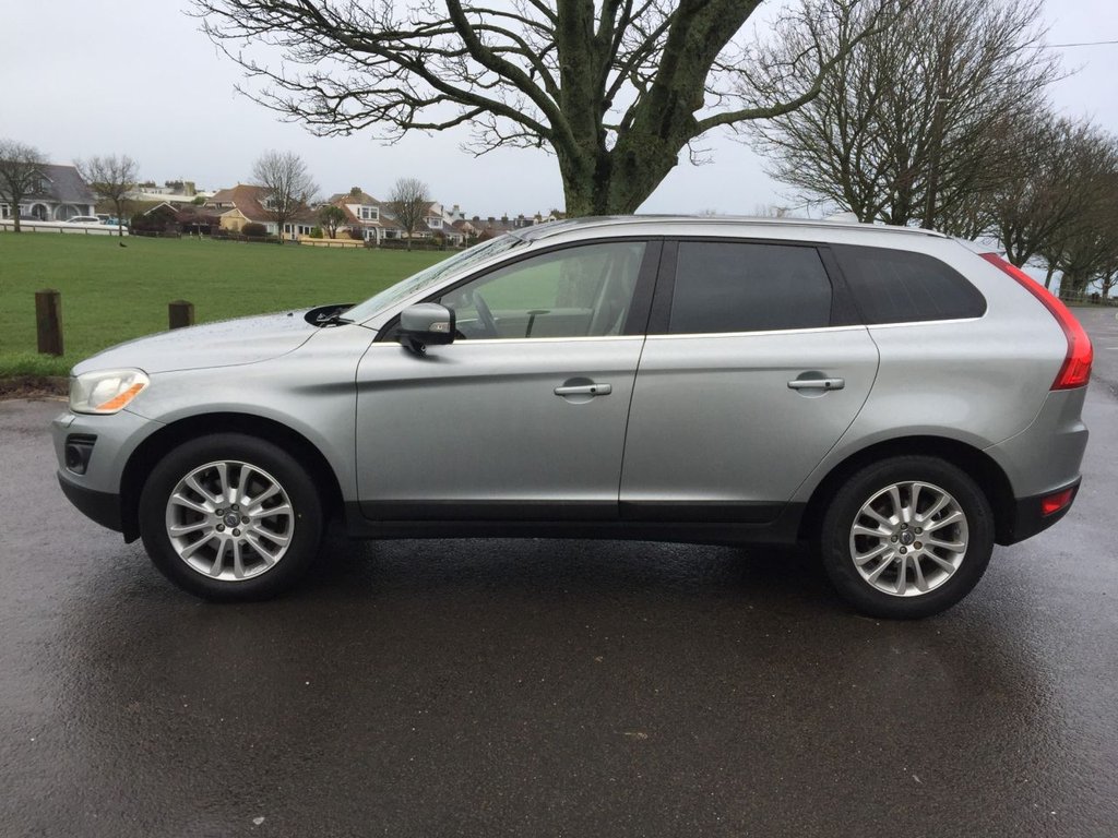 USED 2009 09 VOLVO XC60 2.4 D5 SE LUX PREMIUM AWD 5d 205 BHP DRIVERS SUPPORT PACK / WINTER PACK