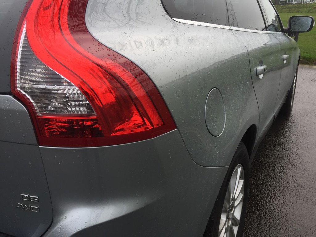 USED 2009 09 VOLVO XC60 2.4 D5 SE LUX PREMIUM AWD 5d 205 BHP DRIVERS SUPPORT PACK / WINTER PACK