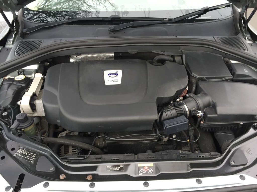 USED 2009 09 VOLVO XC60 2.4 D5 SE LUX PREMIUM AWD 5d 205 BHP DRIVERS SUPPORT PACK / WINTER PACK