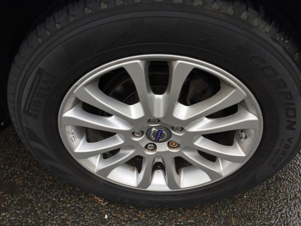 USED 2009 09 VOLVO XC60 2.4 D5 SE LUX PREMIUM AWD 5d 205 BHP DRIVERS SUPPORT PACK / WINTER PACK