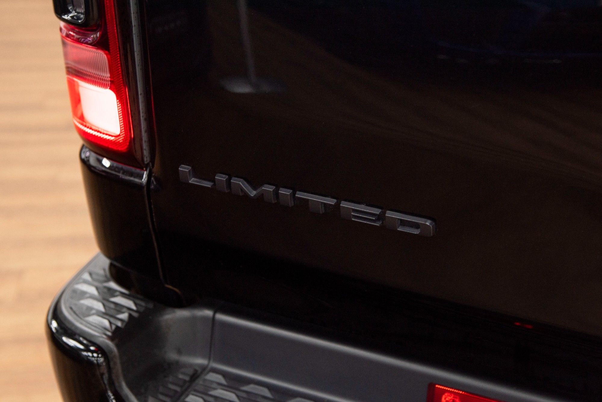 USED 2020 D DODGE RAM PICKUP 5.7  