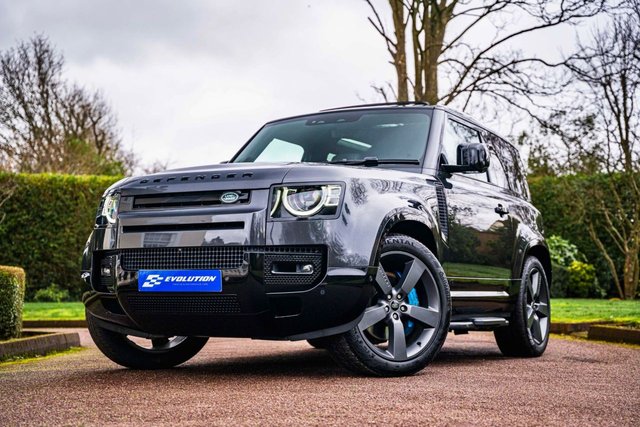2021 21 Land Rover Defender 5.0 V8 3d 518 BHP