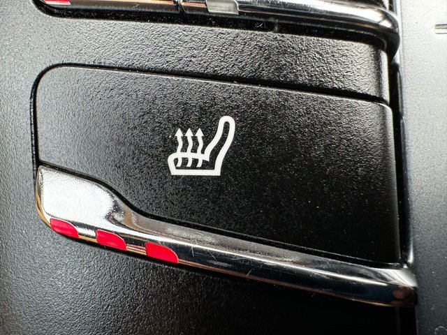 2016 PORSCHE MACAN 3.0L D S PDK 5d 258 BHP - Photo 6