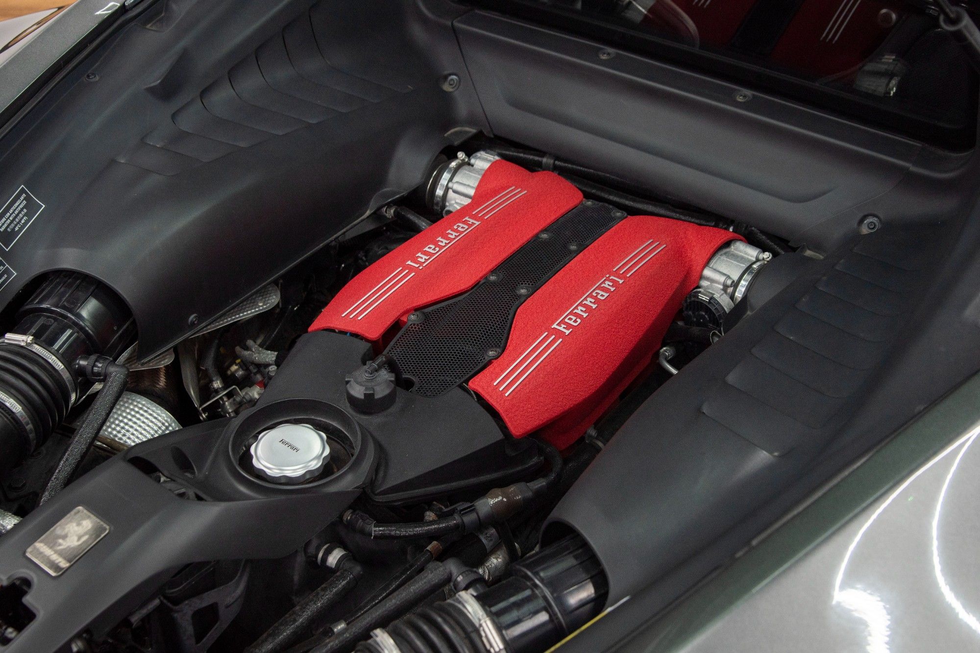 USED 2016 T FERRARI 488 3.9 GTB 