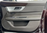 USED 2016 16 JAGUAR XF 2.0 PORTFOLIO 4d 177 BHP 3 Main dealer Services !!