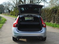 USED 2015 64 VOLVO V60 2.4 D6 PLUG-IN HYBRID R-DESIGN LUX NAV AWD 5d 286 BHP www.suffolkcarcentre.co.uk - Located at Ilketshall