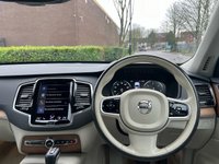 USED 2015 65 VOLVO XC90 2.0 D5 MOMENTUM AWD 5d 222 BHP 