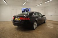 USED 2015 15 JAGUAR XE 2.0 PORTFOLIO 4d 178 BHP STUNNING COLOUR COMBINATION WITH THE LIGHT GREY INTERIOR VERY LOW MILES