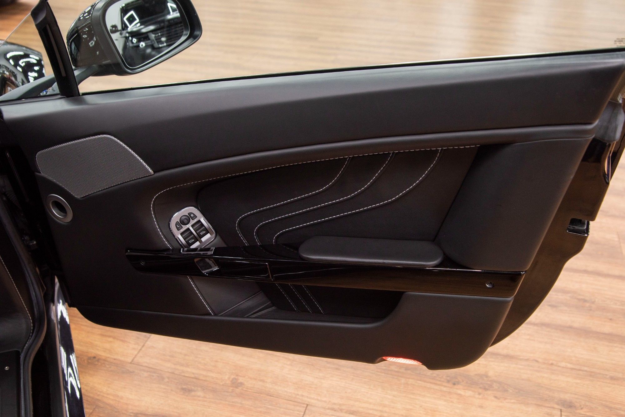 USED 2012 12 ASTON MARTIN VANTAGE 4.7 S V8 