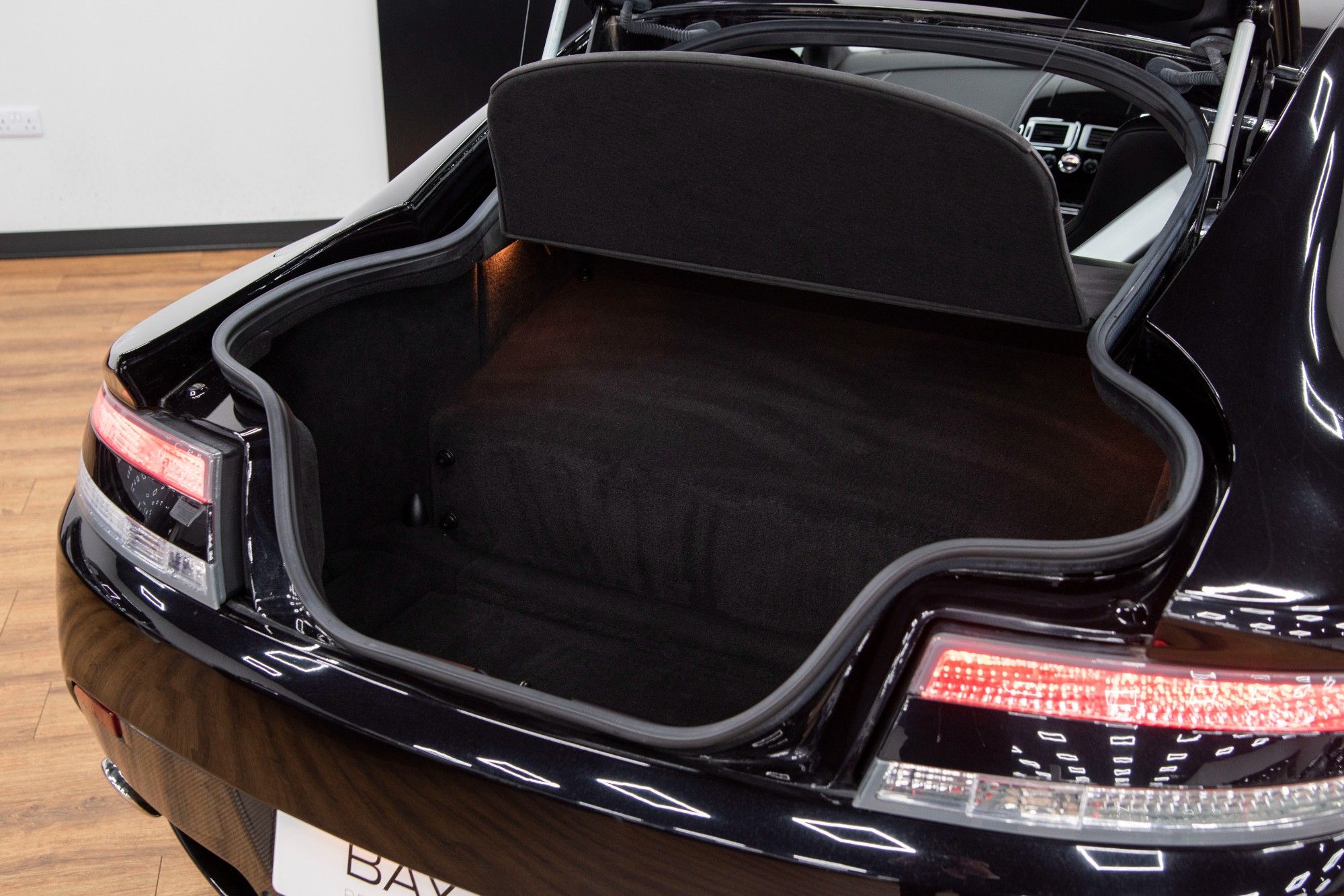 USED 2012 12 ASTON MARTIN VANTAGE 4.7 S V8 