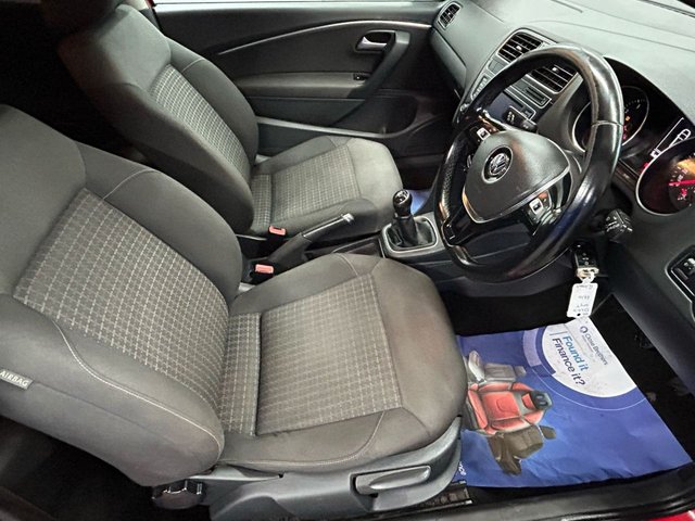 2014 VOLKSWAGEN POLO - Photo 9