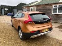 USED 2013 VOLVO V40 D2 CROSS COUNTRY SE Sensors, DAB, Great Condition