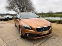 USED 2013 VOLVO V40 D2 CROSS COUNTRY SE Sensors, DAB, Great Condition