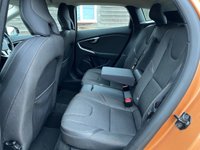 USED 2013 VOLVO V40 D2 CROSS COUNTRY SE Sensors, DAB, Great Condition