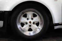 USED 1987 D PORSCHE 911 TURBO 3.3  BEAUTIFUL EXAMPE OF THIS ICONIC CAR WITH INCREDIBLE SPEC - SUNROOF - FUCHS WHEELS - HEATED AND ELECTRIC ADJUSTMENT SPORTS SEATS - HUGE HISTORY - STUNNING CONDITION - 12 MONTH WARRANTY