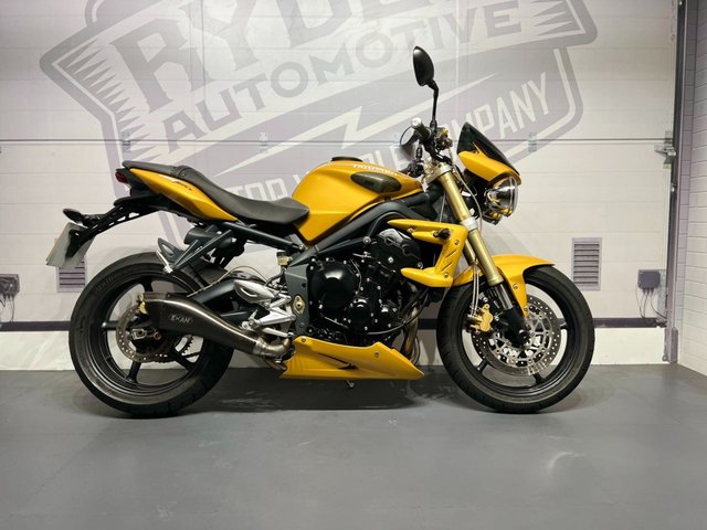 2011 11 Triumph Street Triple - BUY ONLINE 24 HRS A DAY - FINANCE AVAILABLE - ALL TYPES OF CREDIT ACCEPTED