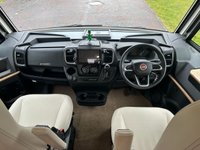 USED 2022 72 PILOTE G740 EVIDENCE 2.2  9 SPEED AUTO WITH ISLAND BED