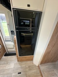 USED 2022 72 PILOTE G740 EVIDENCE 2.2  9 SPEED AUTO WITH ISLAND BED