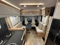 USED 2022 72 PILOTE G740 EVIDENCE 2.2  9 SPEED AUTO WITH ISLAND BED