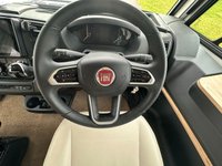 USED 2022 72 PILOTE G740 EVIDENCE 2.2  9 SPEED AUTO WITH ISLAND BED