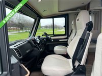 USED 2022 72 PILOTE G740 EVIDENCE 2.2  9 SPEED AUTO WITH ISLAND BED
