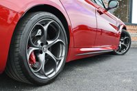 USED 2020 70 ALFA ROMEO GIULIA 2.9 V6 BITURBO QUADRIFOGLIO 4d 503 BHP BUCKETS / CARBON ROOF / REMUS