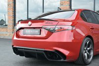 USED 2020 70 ALFA ROMEO GIULIA 2.9 V6 BITURBO QUADRIFOGLIO 4d 503 BHP BUCKETS / CARBON ROOF / REMUS