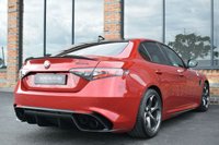 USED 2020 70 ALFA ROMEO GIULIA 2.9 V6 BITURBO QUADRIFOGLIO 4d 503 BHP BUCKETS / CARBON ROOF / REMUS
