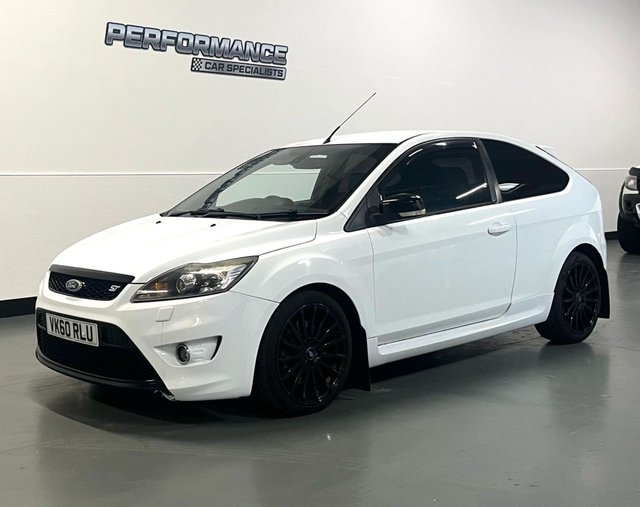 2010 60 Ford Focus 2.5 ST-2 3d 223 BHP