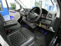 USED 2019 69 VOLKSWAGEN TRANSPORTER 2.0 T32 TDI KOMBI HIGHLINE 4MOTION BMT 196 BHP FULLY LOADED MASSIVE SPEC ABT BODY STYLING SUNROOF SAT NAV LEATHER HEATED ACC CRUISE REAR CAMERA PARKING SENSORS STUNNING EXAMPLE