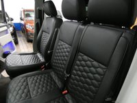 USED 2019 69 VOLKSWAGEN TRANSPORTER 2.0 T32 TDI KOMBI HIGHLINE 4MOTION BMT 196 BHP FULLY LOADED MASSIVE SPEC ABT BODY STYLING SUNROOF SAT NAV LEATHER HEATED ACC CRUISE REAR CAMERA PARKING SENSORS STUNNING EXAMPLE
