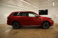 USED 2017 67 MITSUBISHI OUTLANDER 2.0 PHEV 4HS 5d 200 BHP LAST SERVICED AT 55,022 MILES IN A STUNNING COLOUR COMBO