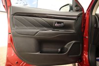 USED 2017 67 MITSUBISHI OUTLANDER 2.0 PHEV 4HS 5d 200 BHP LAST SERVICED AT 55,022 MILES IN A STUNNING COLOUR COMBO