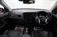 USED 2017 67 MITSUBISHI OUTLANDER 2.0 PHEV 4HS 5d 200 BHP LAST SERVICED AT 55,022 MILES IN A STUNNING COLOUR COMBO