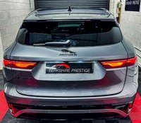 USED 2021 21 JAGUAR F-PACE 2.0 R-DYNAMIC SE MHEV 5d 202 BHP 