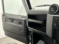 USED 2015 65 LAND ROVER DEFENDER 2.2 TD HARD TOP 2d 122 BHP 2457 Miles TWO THOUSAND FOUR HUNDRED FIFTY SEVEN MILES