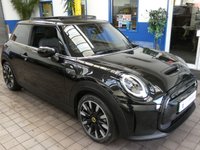 USED 2023 73 MINI HATCH COOPER COOPER S LEVEL 3 3d 181 BHP STUNNING EXAMPLE SAT NAV HARMAN KARDON SOUND LEATHER HEATED SEATS PANORAMIC SUNROOF REAR CAMERA PARKING SENSORS 1 OWNER MINI WARRANTY TILL SEPT 2026
