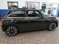 USED 2023 73 MINI HATCH COOPER COOPER S LEVEL 3 3d 181 BHP STUNNING EXAMPLE SAT NAV HARMAN KARDON SOUND LEATHER HEATED SEATS PANORAMIC SUNROOF REAR CAMERA PARKING SENSORS 1 OWNER MINI WARRANTY TILL SEPT 2026