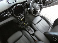 USED 2023 73 MINI HATCH COOPER COOPER S LEVEL 3 3d 181 BHP STUNNING EXAMPLE SAT NAV HARMAN KARDON SOUND LEATHER HEATED SEATS PANORAMIC SUNROOF REAR CAMERA PARKING SENSORS 1 OWNER MINI WARRANTY TILL SEPT 2026