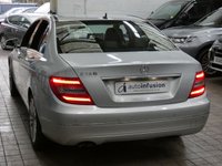 USED 2011 B MERCEDES-BENZ C-CLASS 1.8 C180 BLUEEFFICIENCY ELEGANCE 4d 155 BHP LEATHER SEATS CRUISE CONTROL ELECTRIC FOLDING DOOR MIRRORS PARKING SENSORS 2 OWNERS SERVICE HISTORY