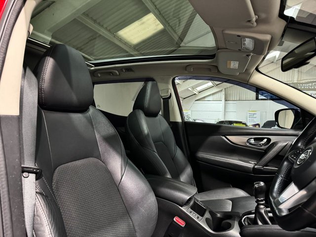 View our NISSAN QASHQAI
